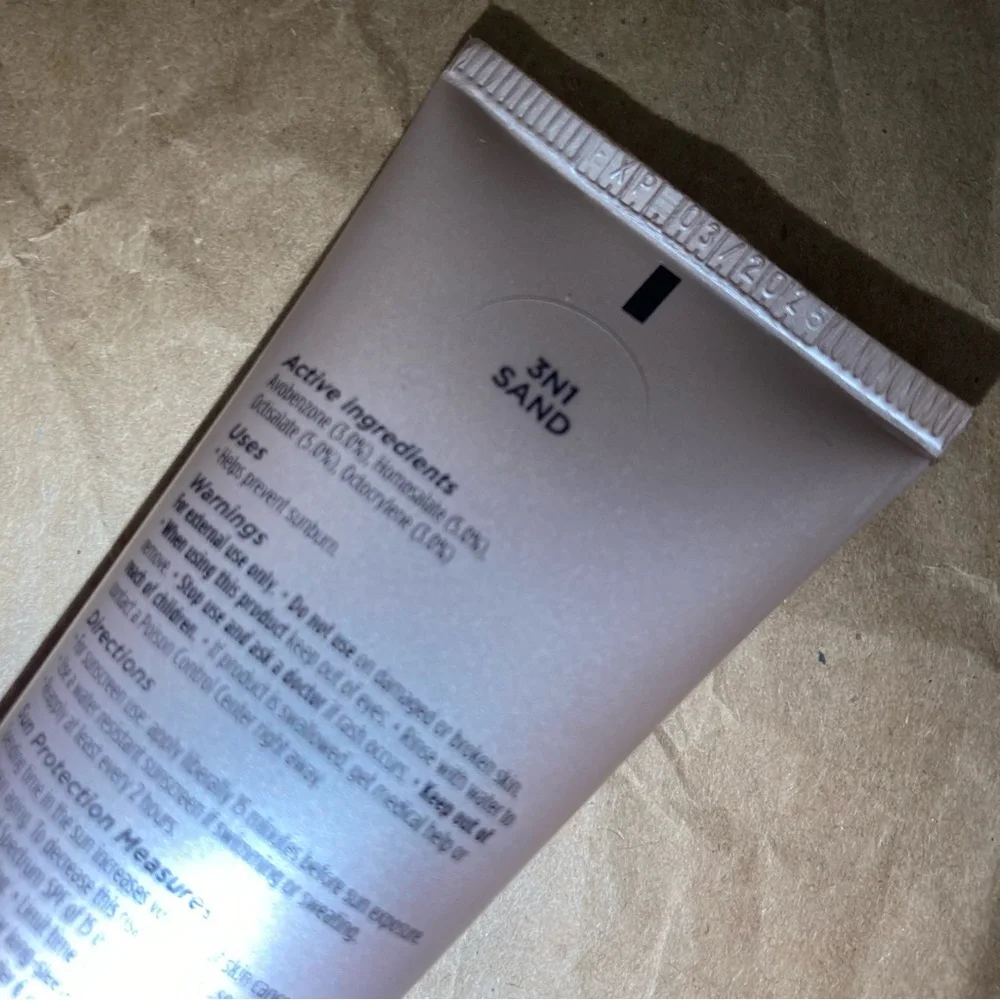 laura mercier new without